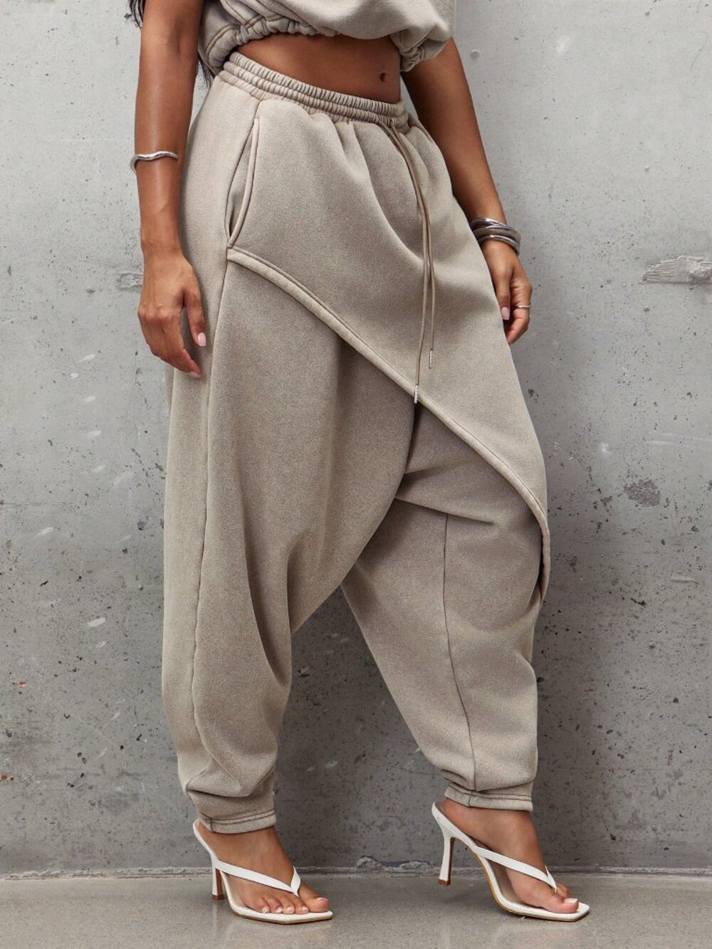 Grey Casual Women's Drawstring Pocket Layered Detail Long Loose Harem Sweatpants - Picture 5 of 5